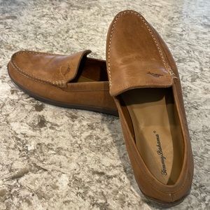 Tommy Bahama tan leather slip on men’s shoes